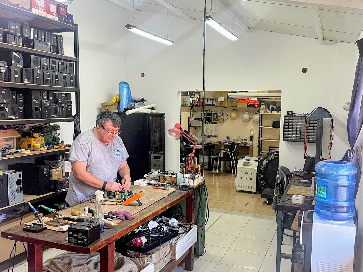 Laboratorio de reparación y banco de pruebas BD Electrical